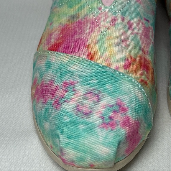 Toms woman's size 8 Shoes Multicolor  Tye dye canvas Flats Slip On Classic - Picture 3 of 10
